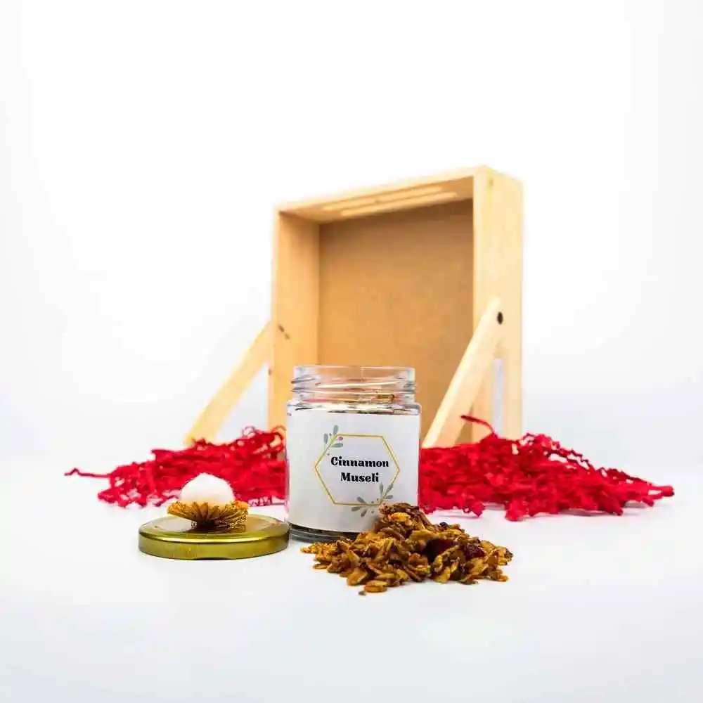 Healthy and flavorful cinnamon muesli gift box